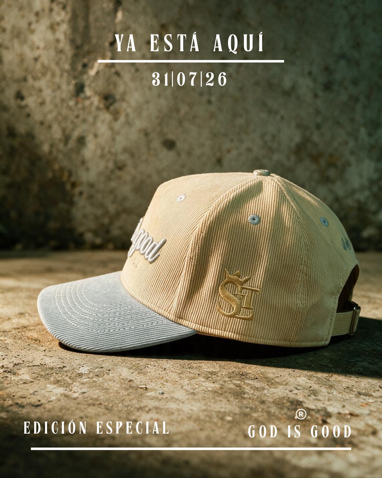 GORRA PREMIUM CURVA BEIGE - AZUL GOD IS GOOD