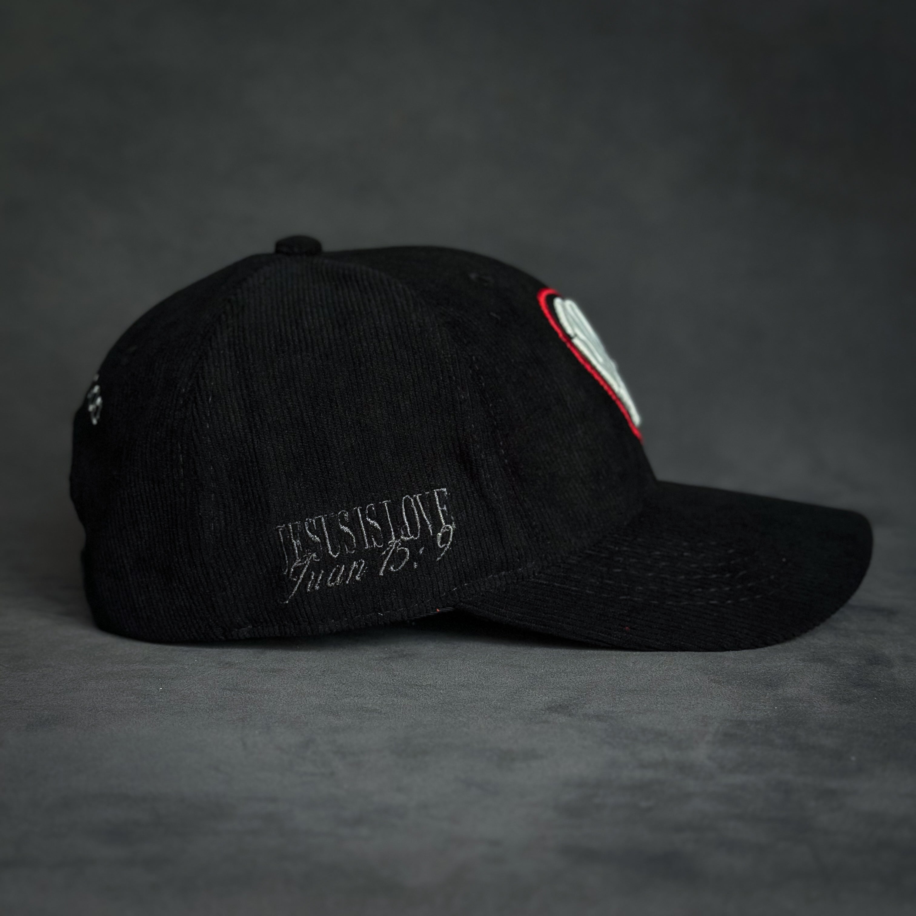 GORRA JESUS NEGRO