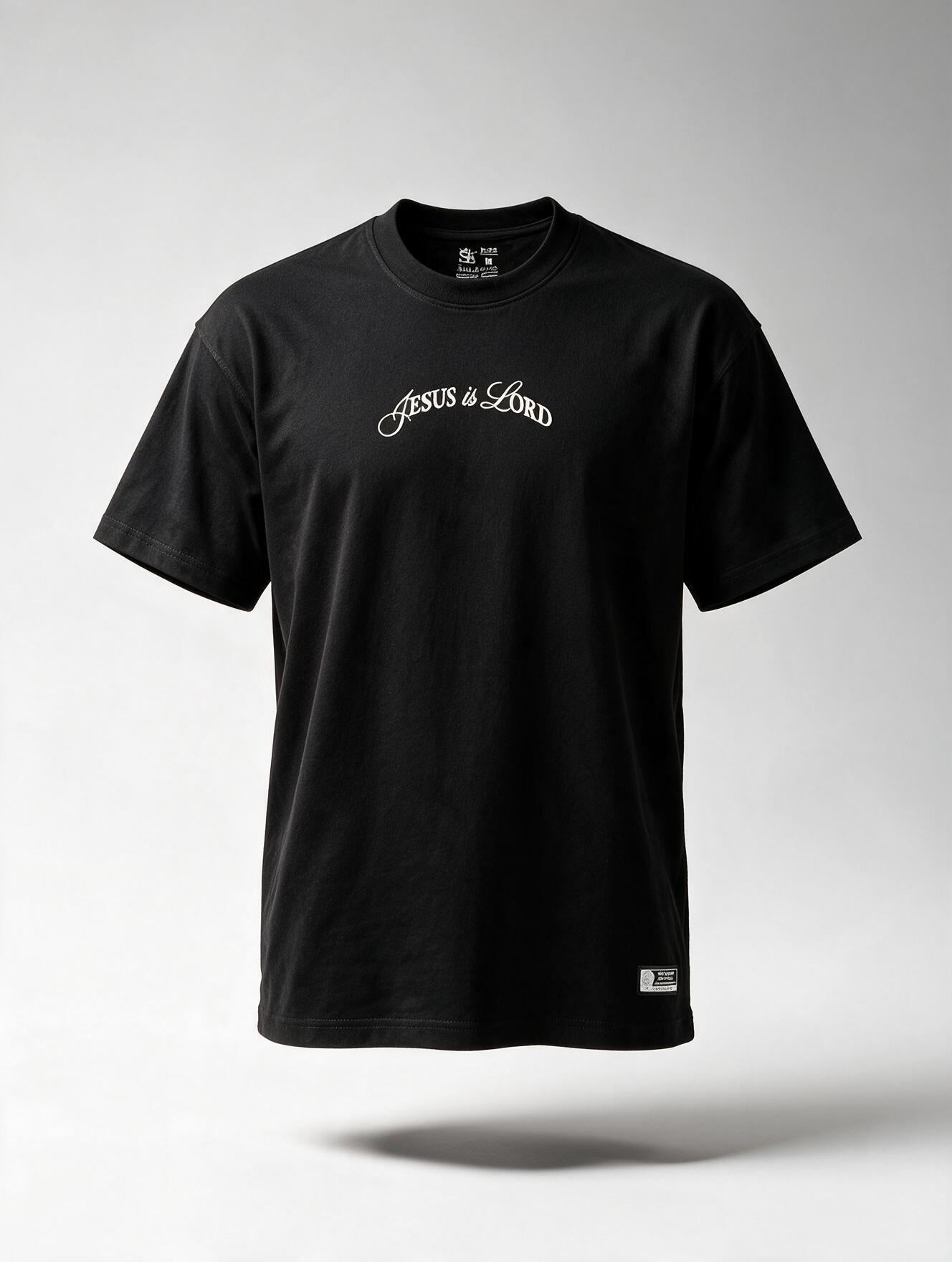 CAMISETA REGULAR UNISEX NEGRA JESUS IS LORD